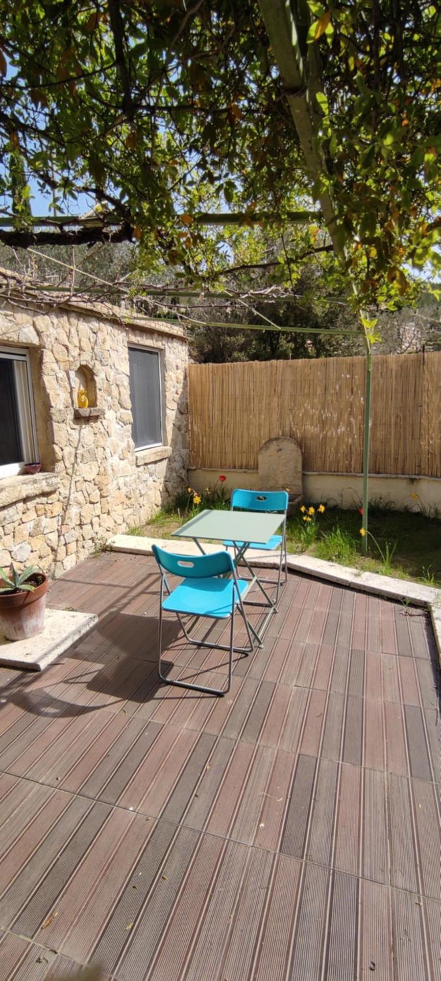 Charmant Studio Independant Dans La Colline Eyguières Exterior foto
